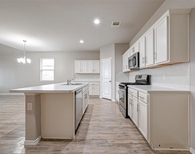 20814 Azelea Field Street - Photo Thumbnail 8