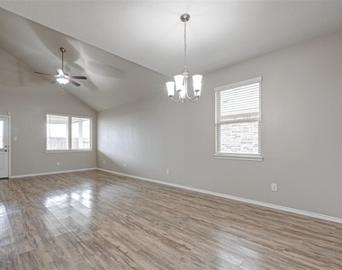 20814 Azelea Field Street - Photo Thumbnail 4