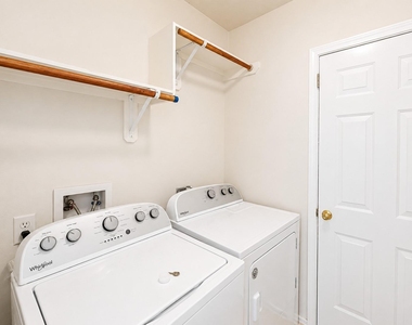 20410 Nelva Park Court - Photo Thumbnail 11