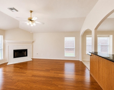 20410 Nelva Park Court - Photo Thumbnail 22