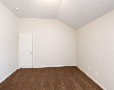 20410 Nelva Park Court - Photo Thumbnail 33