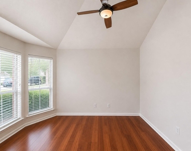 20410 Nelva Park Court - Photo Thumbnail 10