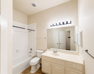 20410 Nelva Park Court - Photo Thumbnail 28