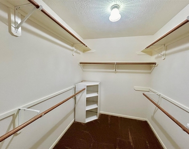 20410 Nelva Park Court - Photo Thumbnail 43