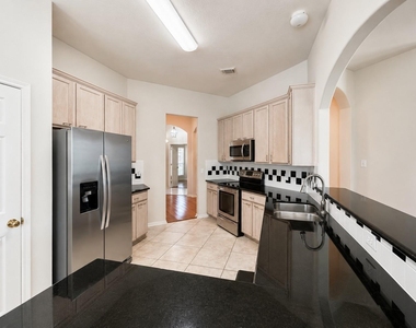 20410 Nelva Park Court - Photo Thumbnail 12