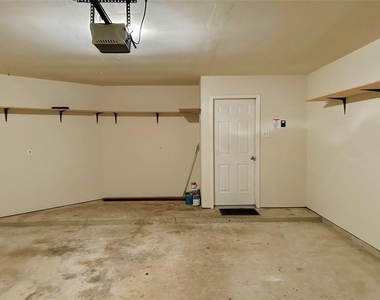 20410 Nelva Park Court - Photo Thumbnail 44