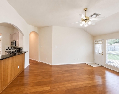 20410 Nelva Park Court - Photo Thumbnail 21