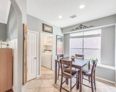 15615 Bending Birch Drive - Photo Thumbnail 5