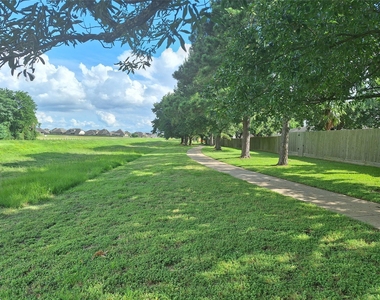 15615 Bending Birch Drive - Photo Thumbnail 25