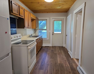 147 Laurel - Photo Thumbnail 1