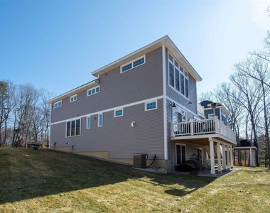1163 Sagamore - Photo Thumbnail 26
