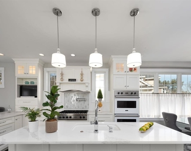 1163 Sagamore - Photo Thumbnail 8