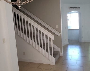 17506 Cherry Ridge Lane - Photo Thumbnail 9