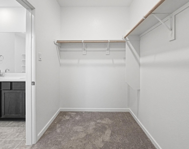 9710 Rialto Heights Drive - Photo Thumbnail 17