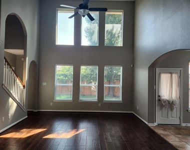 20676 Oakhurst Meadows Drive - Photo Thumbnail 6