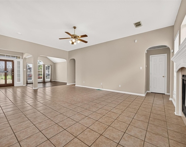 2726 Martinec Drive - Photo Thumbnail 9