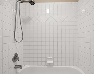 2726 Martinec Drive - Photo Thumbnail 25