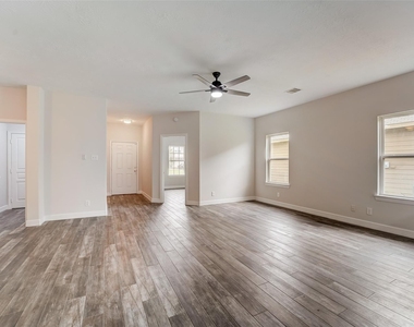 315 Apache Field Lane - Photo Thumbnail 7