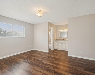3212 Wavecrest Street - Photo Thumbnail 14