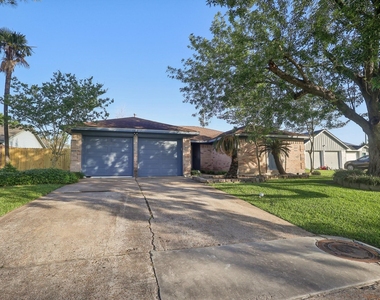 3212 Wavecrest Street - Photo Thumbnail 2