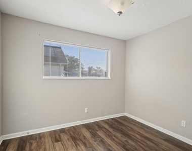 3212 Wavecrest Street - Photo Thumbnail 22