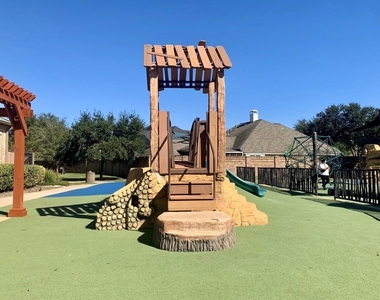 2606 Riverhollow Ln - Photo Thumbnail 34
