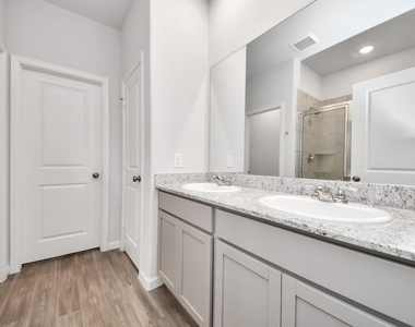 68 Valiant Ridge Trail - Photo Thumbnail 21
