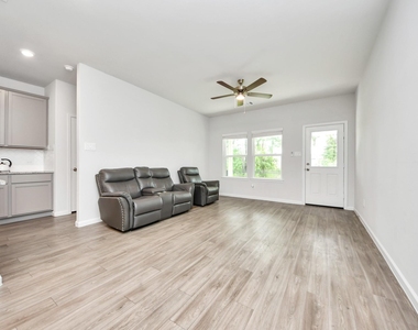 68 Valiant Ridge Trail - Photo Thumbnail 15