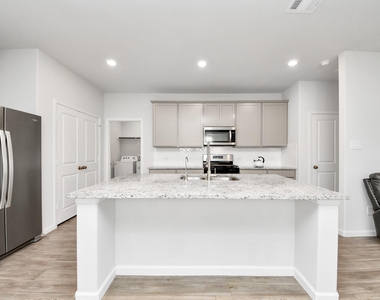 68 Valiant Ridge Trail - Photo Thumbnail 8