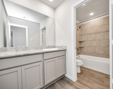 68 Valiant Ridge Trail - Photo Thumbnail 28