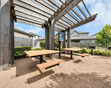 68 Valiant Ridge Trail - Photo Thumbnail 41