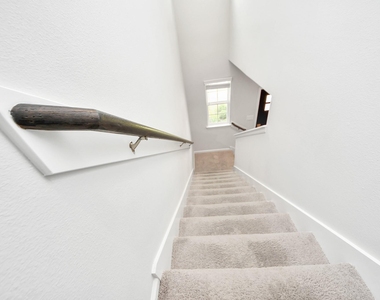 68 Valiant Ridge Trail - Photo Thumbnail 25