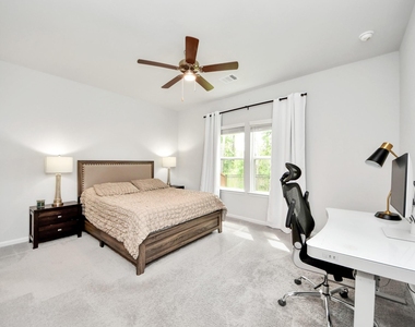 68 Valiant Ridge Trail - Photo Thumbnail 18