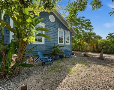 105 W Hilo Street - Photo Thumbnail 22