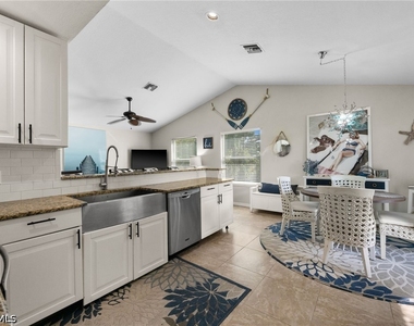 105 W Hilo Street - Photo Thumbnail 5