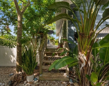 105 W Hilo Street - Photo Thumbnail 21