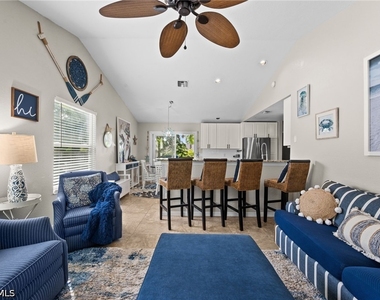 105 W Hilo Street - Photo Thumbnail 2