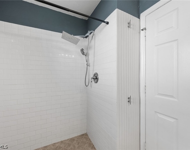 105 W Hilo Street - Photo Thumbnail 17