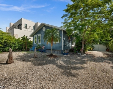 105 W Hilo Street - Photo Thumbnail 26