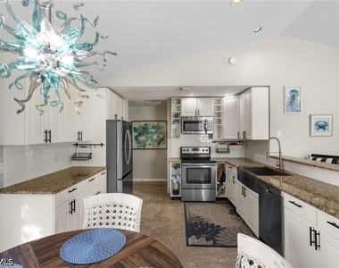 105 W Hilo Street - Photo Thumbnail 6
