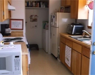 407 Mckinney Street - Photo Thumbnail 4