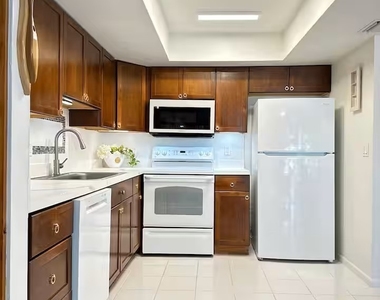 3511 Caloosa Street - Photo Thumbnail 8