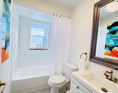 3511 Caloosa Street - Photo Thumbnail 5