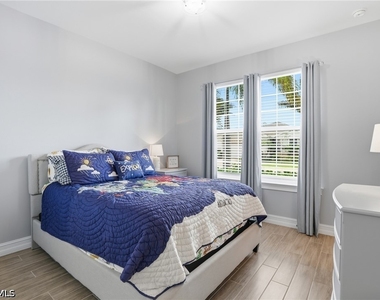 28040 Seasons Tide Avenue - Photo Thumbnail 19