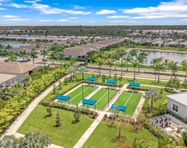 28040 Seasons Tide Avenue - Photo Thumbnail 42