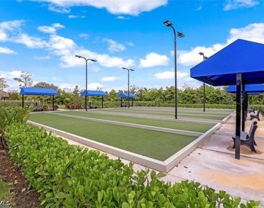 28040 Seasons Tide Avenue - Photo Thumbnail 48