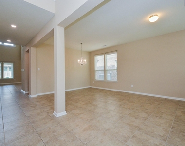 8019 Cheyenne Hills Trail - Photo Thumbnail 5