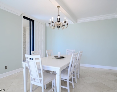 4001 Gulf Shore Boulevard N - Photo Thumbnail 9