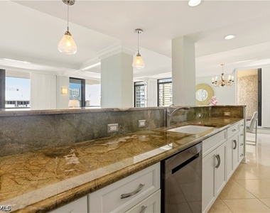 4001 Gulf Shore Boulevard N - Photo Thumbnail 12