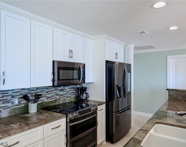 4001 Gulf Shore Boulevard N - Photo Thumbnail 30